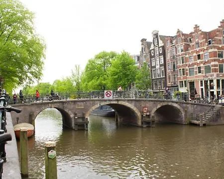 Asoka Woonboot * Amsterdam
